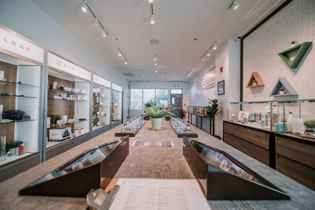 cannabis store "Spiritleaf"